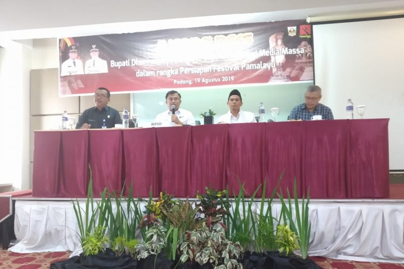 Dharmasraya holds Pamalayu Festival, an event full of historical values