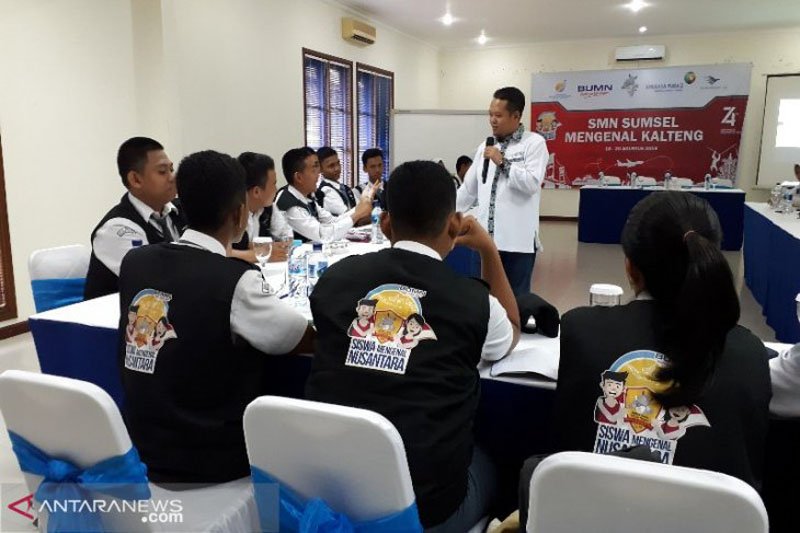 Peserta SMN Sumatera Selatan antusias bedah buku harian