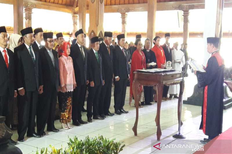 Anggota DPRD Temanggung diresmikan