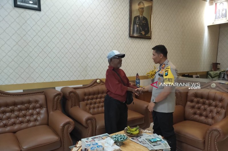 Polisi berikan rasa aman masyarakat Papua di Lumajang