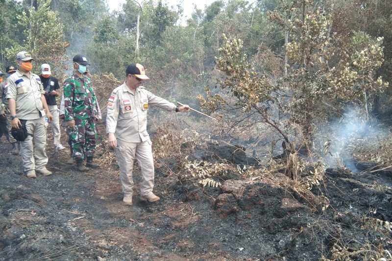 Lakukan pemadaman karhutla hingga selesai, kata Bupati Seruyan