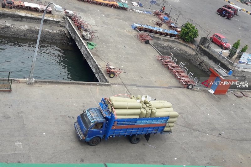 Penyelundupan produk tekstil dari Malaysia masih marak