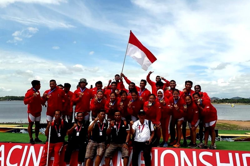 Tim dragon boat Indonesia juara dunia dari Thailand