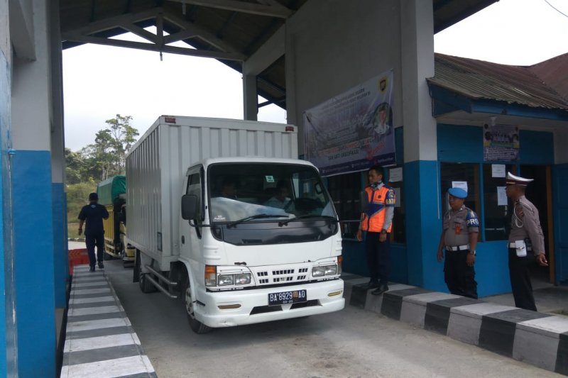 Dalam tiga minggu, 469 kendaraan ditertibkan karena kelebihan berat muatan