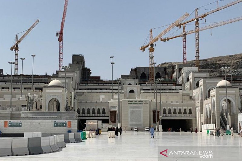Rahasia lantai Masjidil Haram tetap dingin dari marmer thassos Yunani