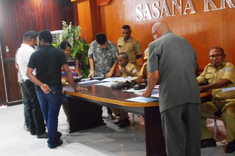 Pemkab Biak Numfor validasi berkas administrasi 25 caleg DPRD terpilih