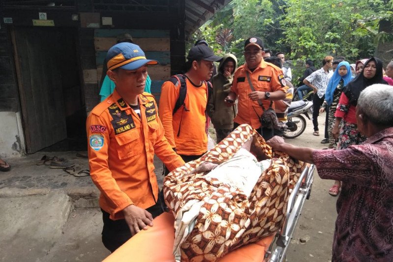 Tiga hari hanyut, Rizky ditemukan 5 kilometer dari lokasi terpeleset