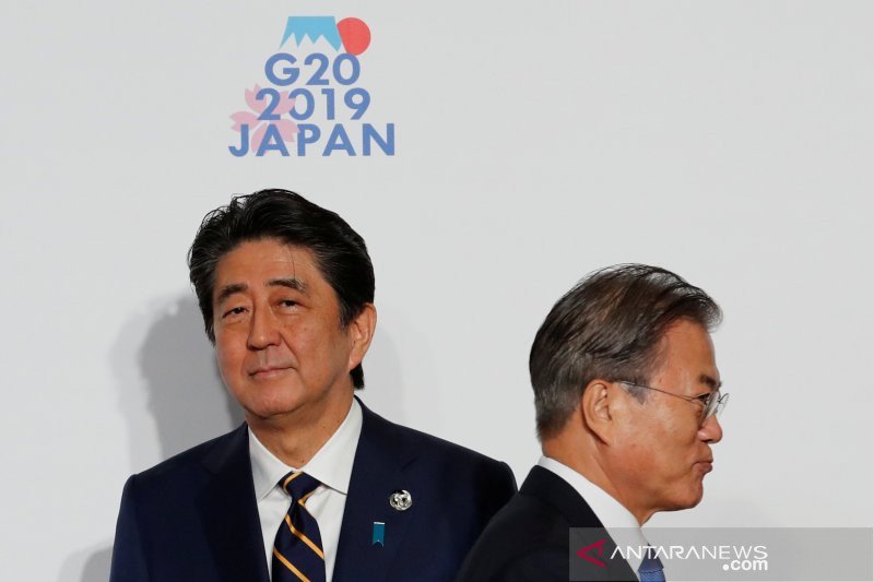 PM Jepang minta Korsel lakukan tindakan untuk tuntaskan pertikaian