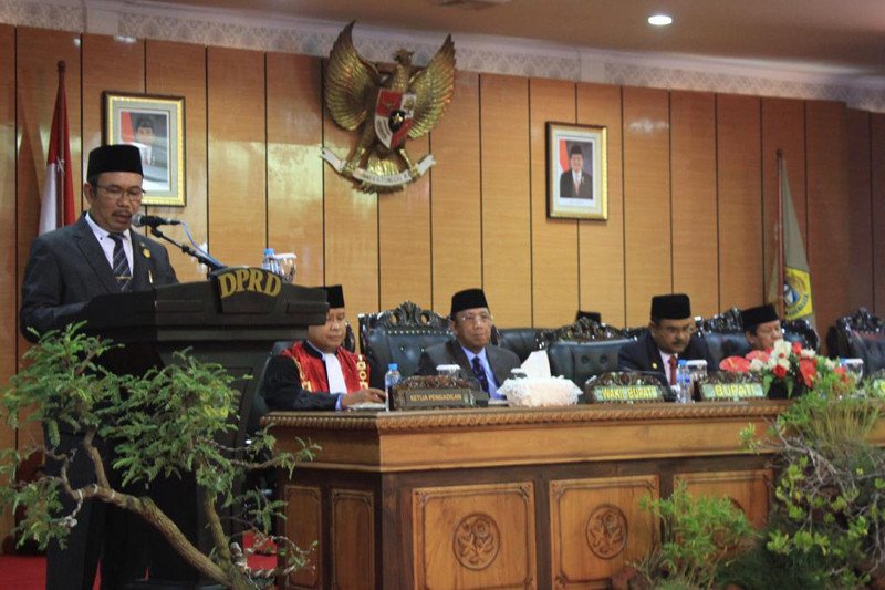 Yusuf Sirat pimpin sementara DPRD Karimun periode 2019-2024