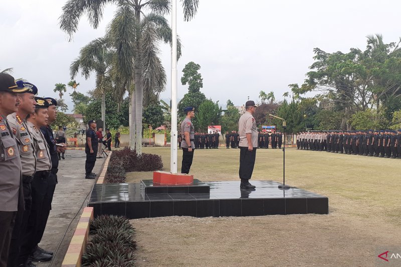 Wakapolda Sumbar minta personel Brimob jaga citra kepolisian di Papua