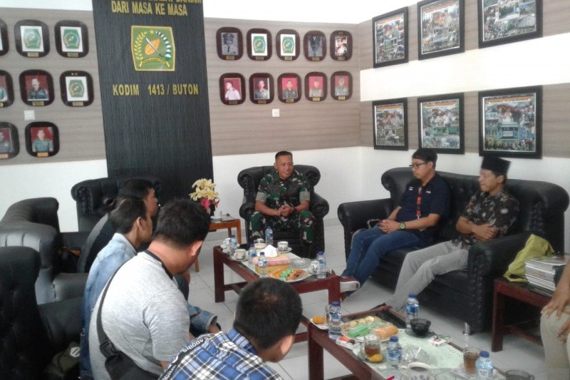 Dandim Buton bersilaturahim dengan insan pers