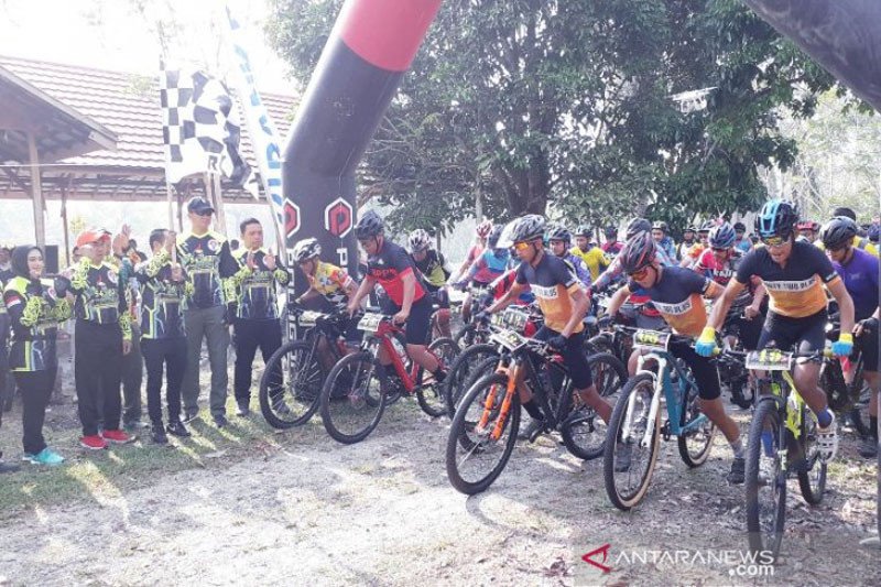 Lomba sepeda gunung promosikan pariwisata di Palangka Raya
