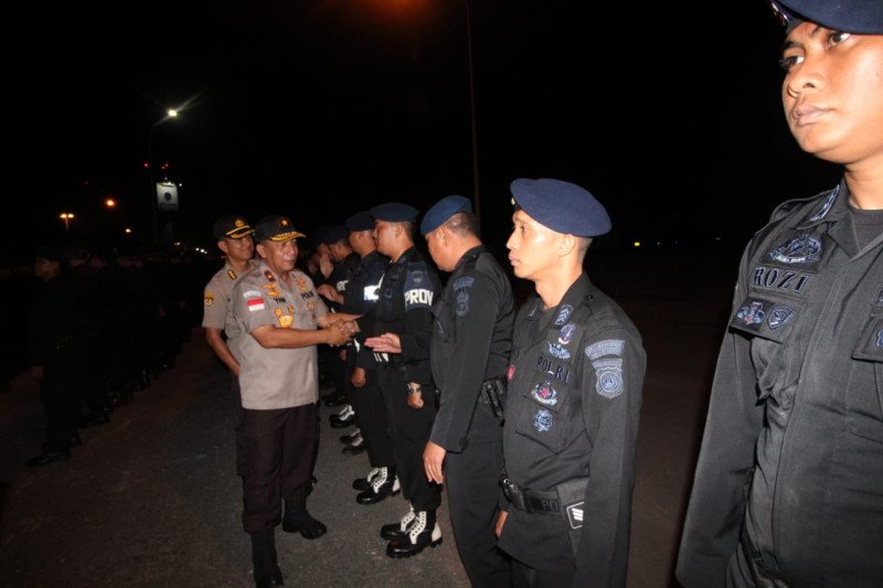 252 personel Brimob Polda Kepri diberangkatkan ke Papua