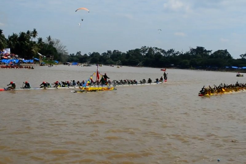 Menpar: Festival Pacu Jalur harus punya nilai komersial