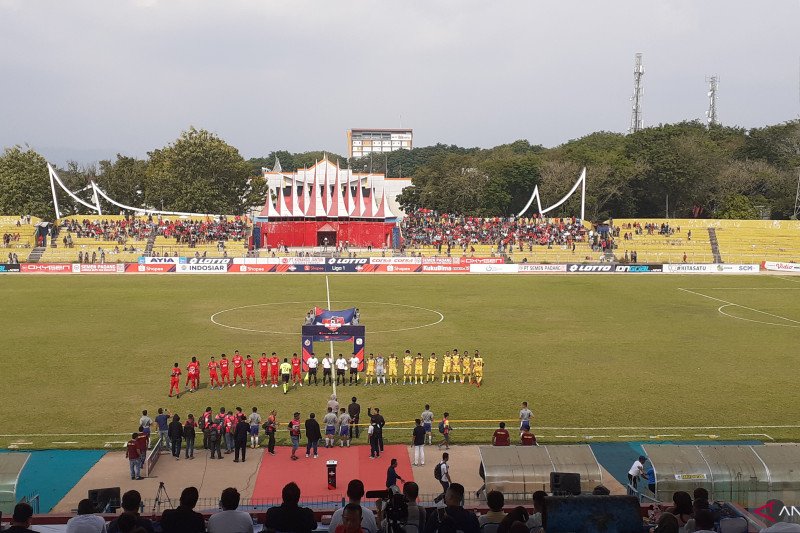Pelatih PSS Sleman kritisi buruknya kualitas rumput Haji Agus Salim