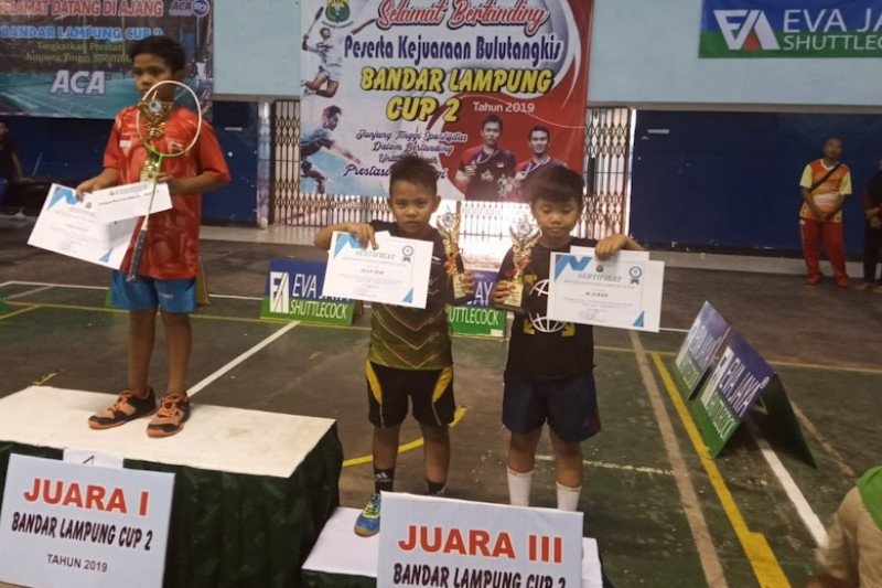 Pebulutangkis SD ini raih juara tiga Bandarlampung Cup II