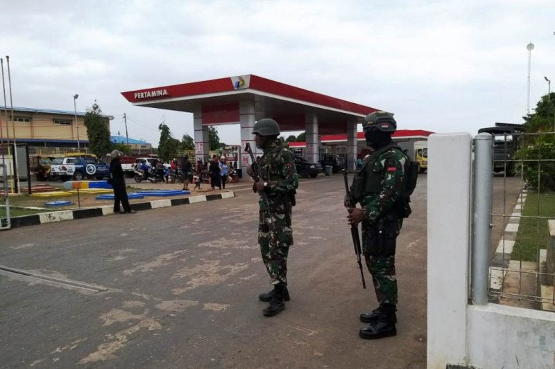 Pengamat intelijen sarankan pemerintah tarik pasukan TNI dari Papua