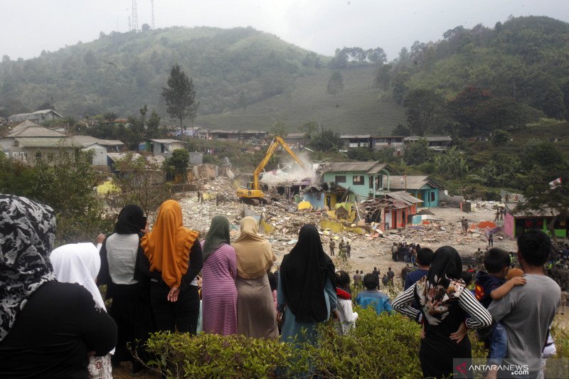 Kawin Kontrak Di Kawasan Puncak Bogor Wisata Halal