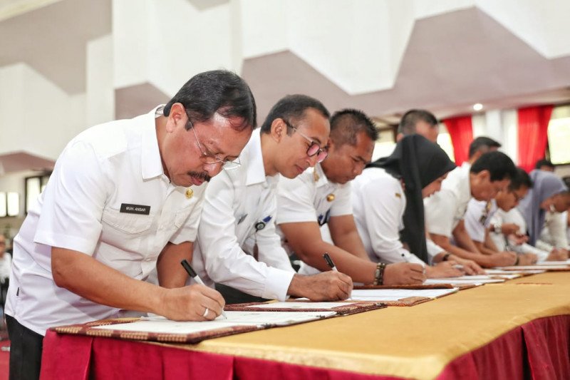 Sekda Makassar tandatangani PKS percepatan pengaduan masyarakat