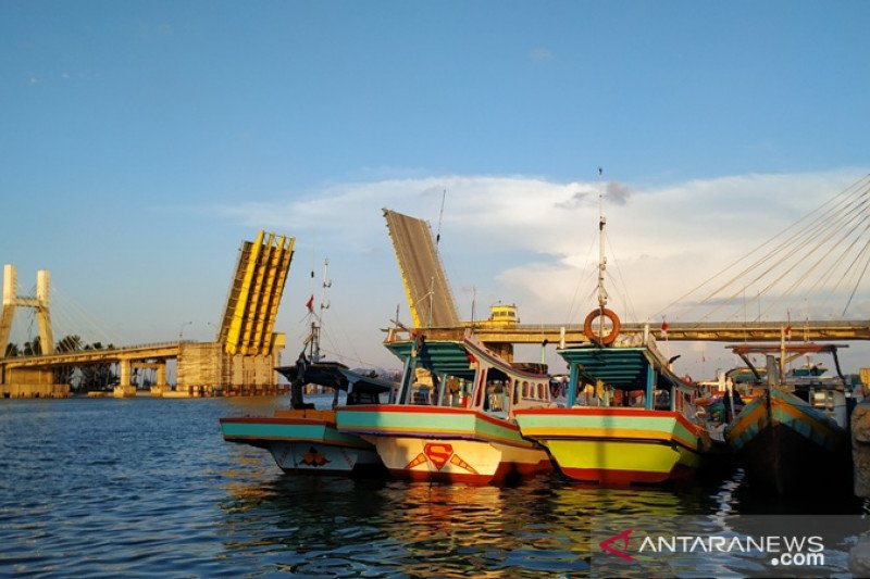 Penumpang kapal laut di Babel turun 52,17 persen