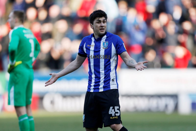 Fernando Forestieri dilarang main 6 laga akibat perilaku rasis