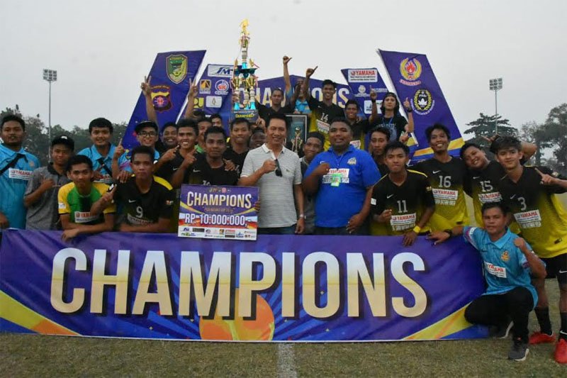 Bupati harapkan sepak bola daerah ini mampu berprestasi lebih baik