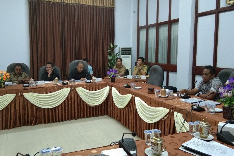 Penetapan unsur pimpinan DPRD Seruyan tunggu SK Gubernur