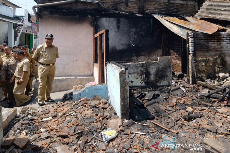 Wali Kota Magelang bantu korban kebakaran rumah
