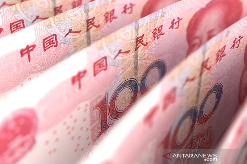 Yuan China berbalik menguat terhadap dolar AS