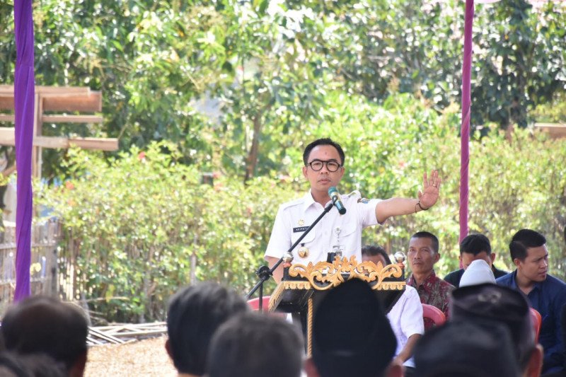 Bupati Adipati hadiri perayaan hari jadi Kampung Donomulyo