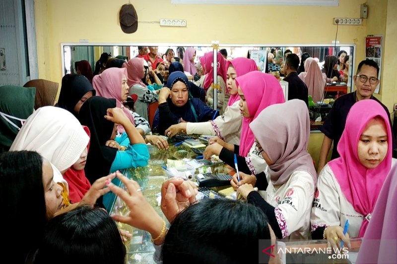 Harga turun, saatnya kembali membeli emas
