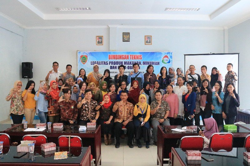 Diskop UKM Kalteng tingkatkan pengetahuan wirausaha pemula tentang legalitas produk