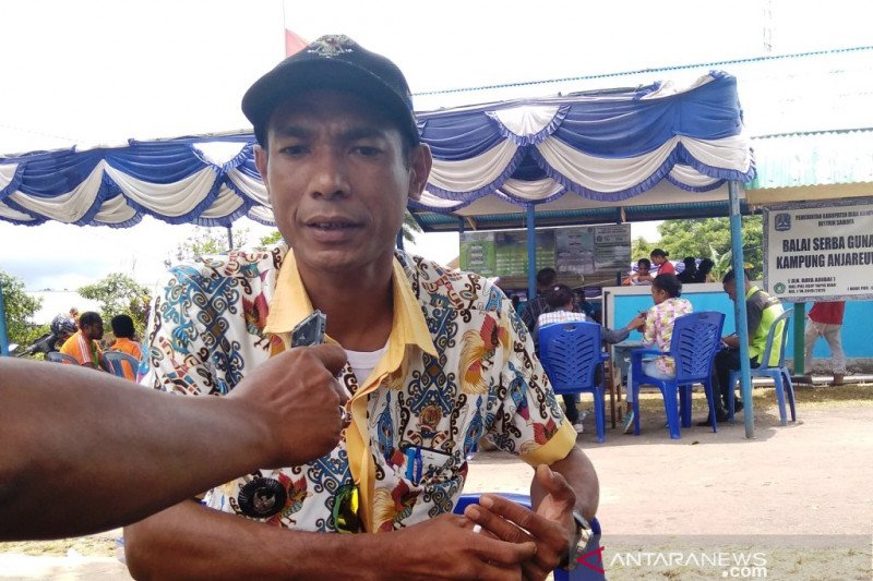 Warga Samofa Biak Numfor keluhkan kesulitan akses angkutan umum