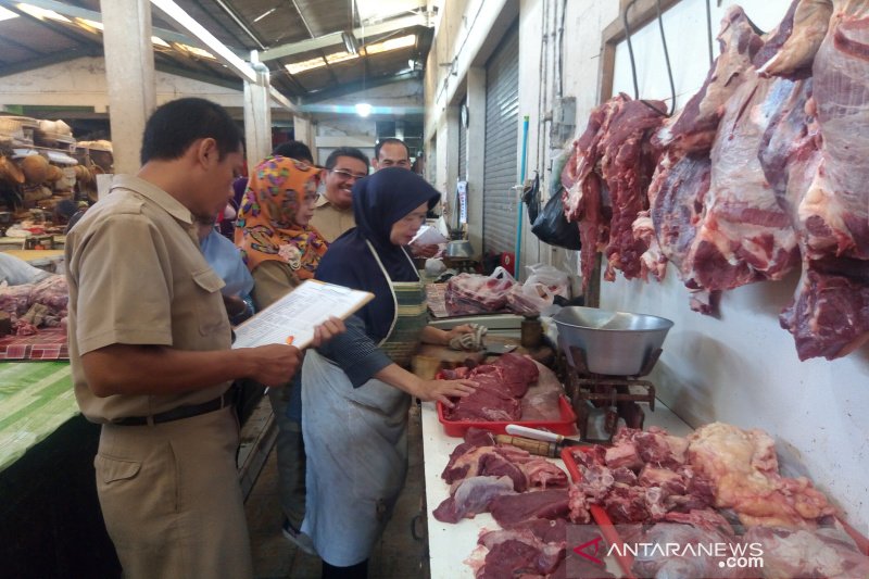 Harga kebutuhan pokok di Kulon Progo masih stabil