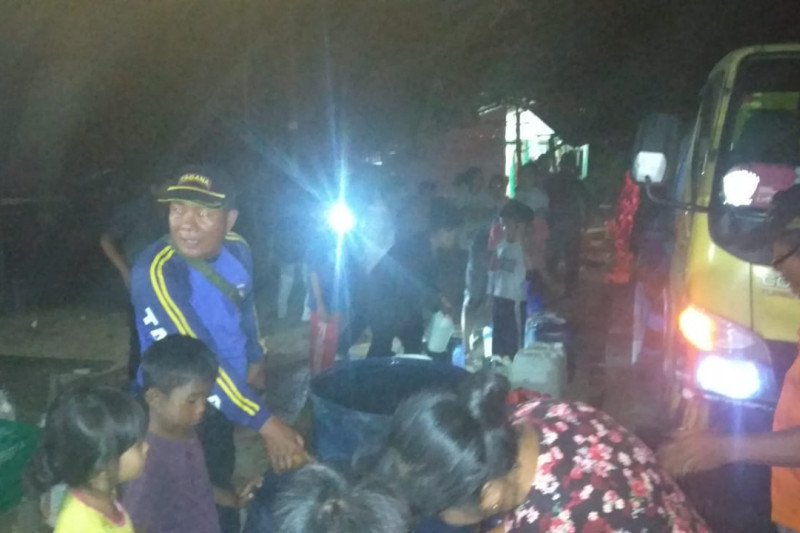 BPBD Padang telah salurkan 470 ribu liter air bersih ke daerah kekeringan