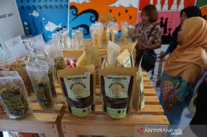 Pembukaan gerai produk karya penyintas bencana