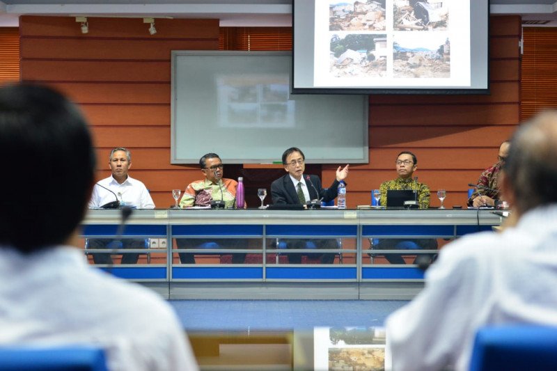 Gubernur Sulsel bahas penanganan banjir dengan guru besar asal Jepang