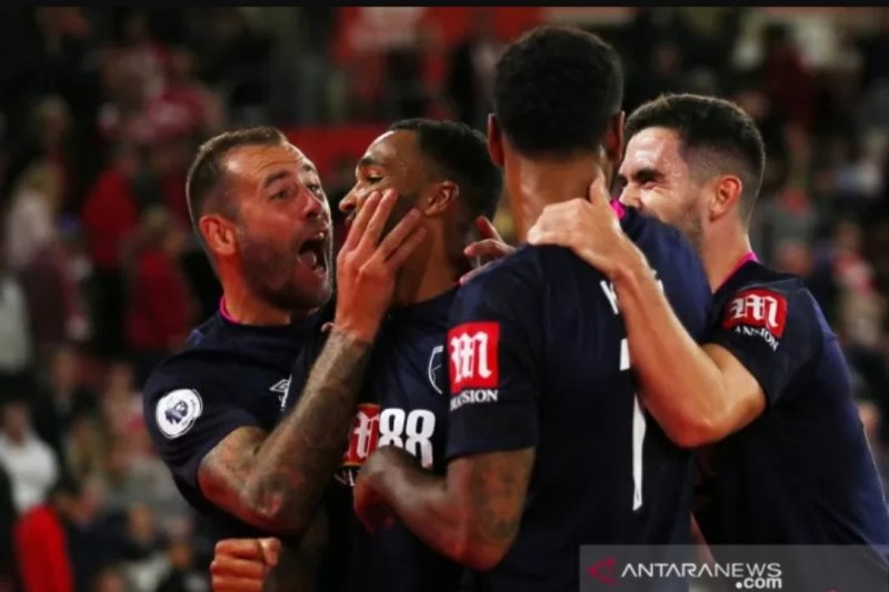 Bournemouth sukses permalukan Southampton