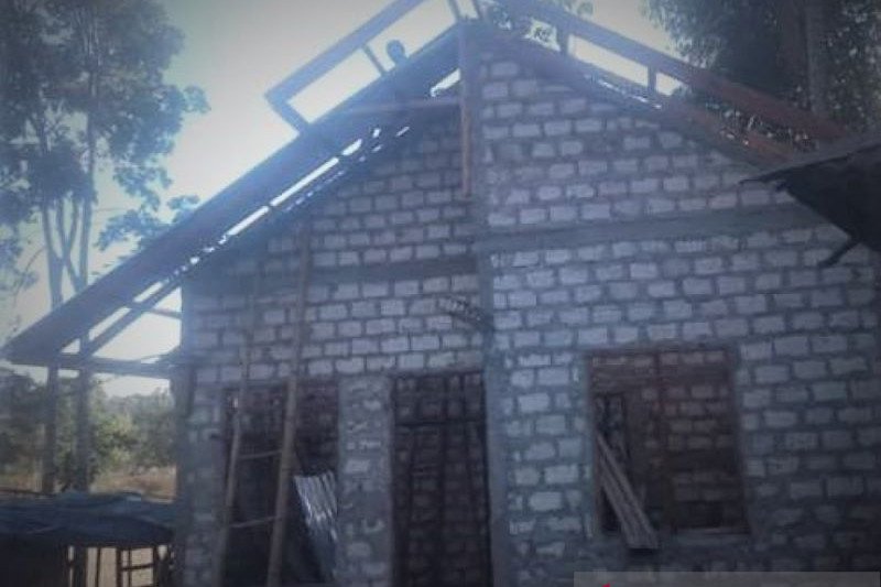 20 unit rumah layak huni untuk Desa Anajiaka
