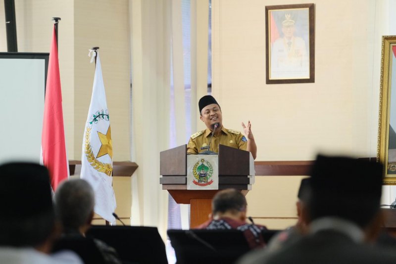 Pemprov Sulsel bagikan lima ambulans laut ke daerah 3T