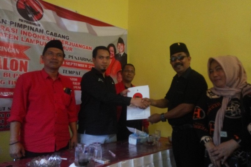 Lima pendaftar Pilkada Lampung Timur serahkan berkas pencalonan ke DPC PDIP