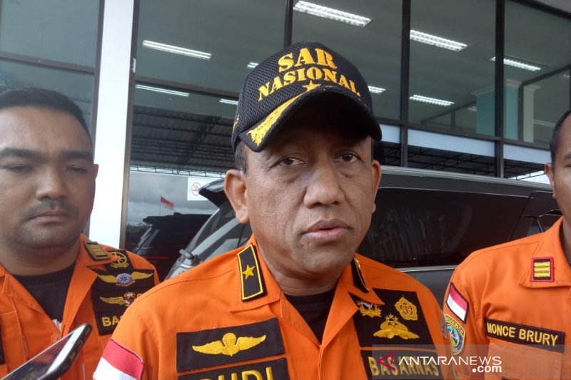 Evakuasi korban kecelakaan pesawat di Papua libatkan VRI