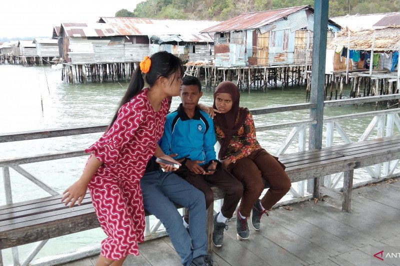 Masyarakat Yelu Raja Ampat gembira masuknya jaringan internet 4G