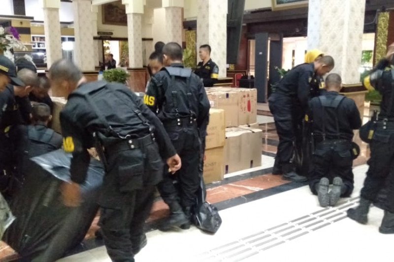 Pemkot Surabaya kirim bantuan ke korban gempa Maluku
