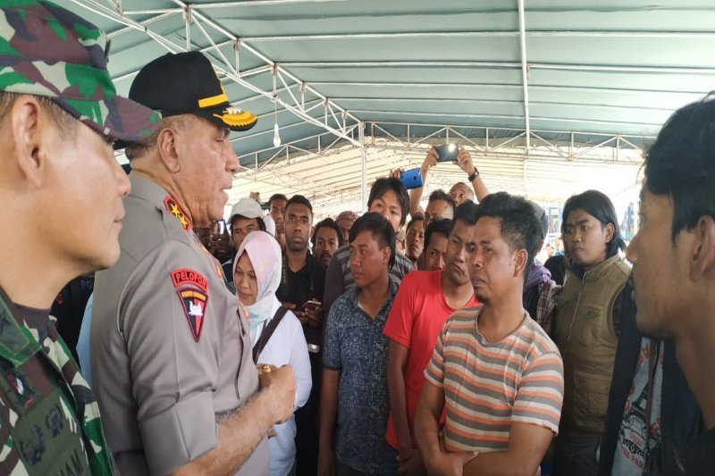 Dua pesawat komersial disiapkan untuk pengungsi asal Sumbar