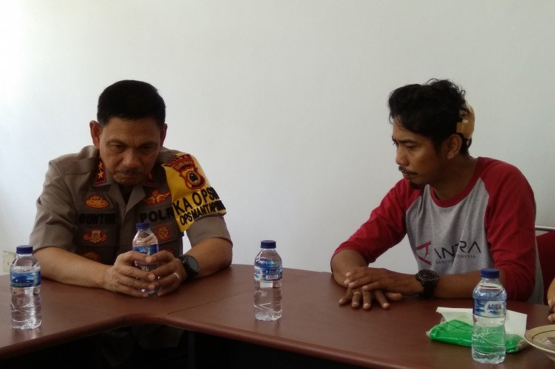 Tiga jurnalis korban kekerasan di Makassar diperiksa lima jam