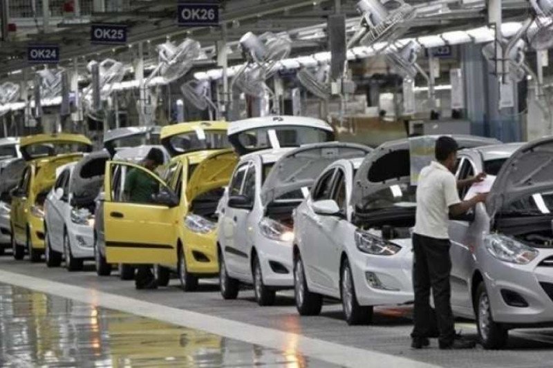 Industri otomotif dunia kehilangan 700 miliar euro karena kebijakan AS