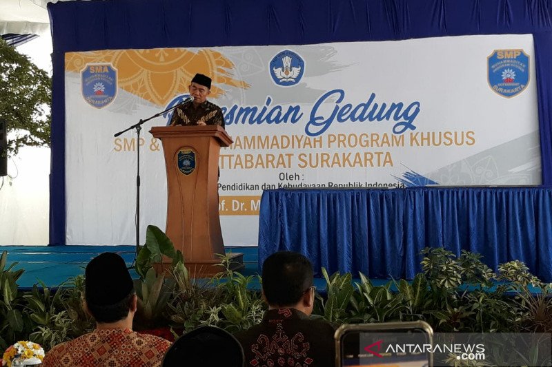 Mendikbud: Sekolah dilarang seenaknya hukum siswa ikut unjuk rasa