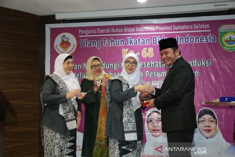 Gubernur Sumsel kirim bidan ke pelosok desa