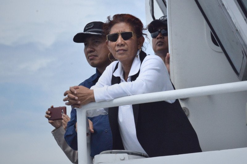 Satgas 115 musnahkan 21 kapal ikan ilegal
